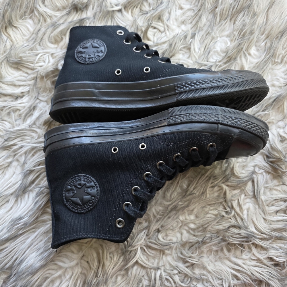 Converse Chuck Taylor All Star 70 Black High-Top Sneakers, Unisex Sizing - Picture 6 of 11
